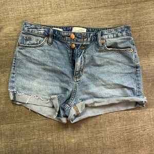Universal thread shorts